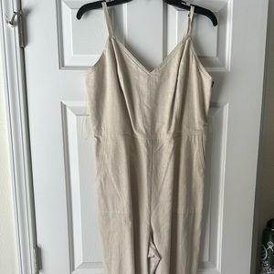 Old navy jumper in size large, color beige/tan